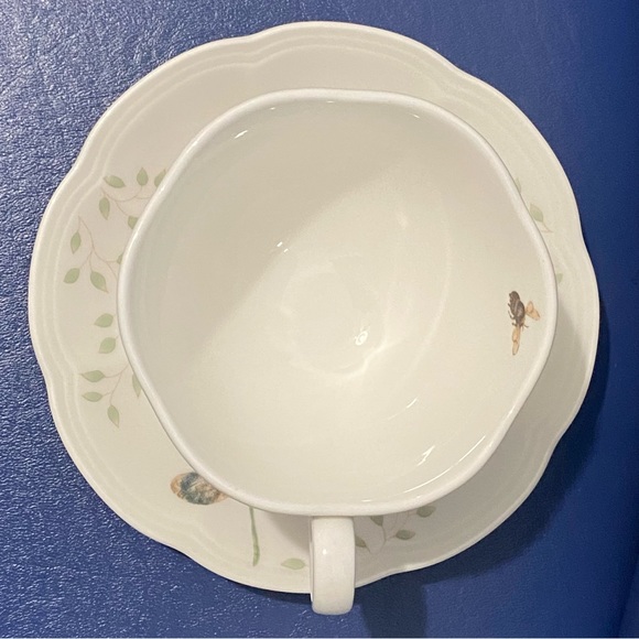 Lenox Butterfly Meadow Blue Butterfly cup and saucer set - Picture 3 of 11